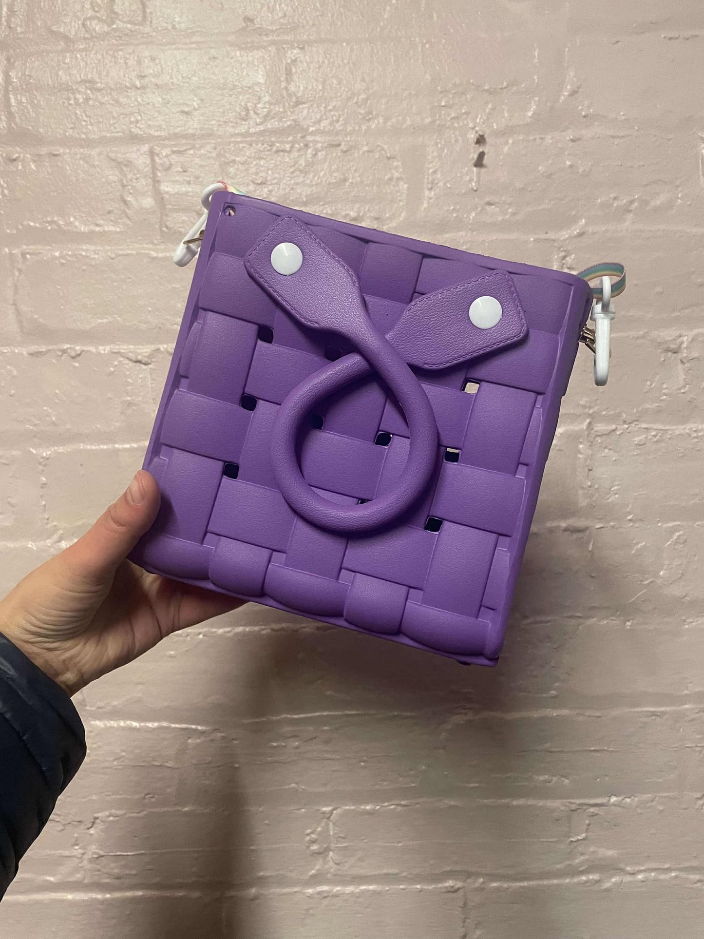 HUGE SALE! Weaved BAGS WITH DETACHABLE STRAP ~ Croc This Way ~ Waterproof ~ Silicone Bags