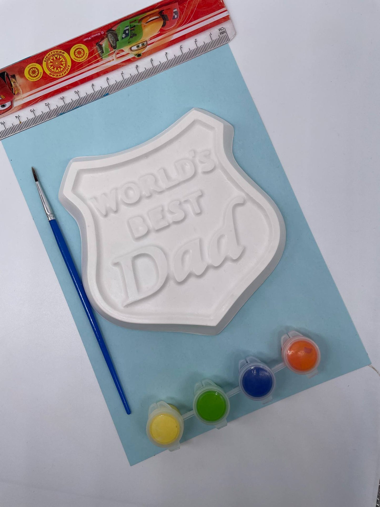 World's Best Dad Plaque Kit with 4 paints and Brush
