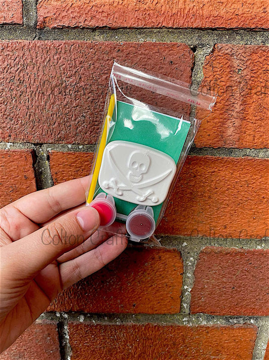 Jolly Rodger Pirate Flag Party Bag with 2 paints each