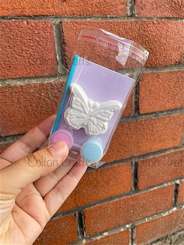 Butterfly Party Bag with 2 paints each