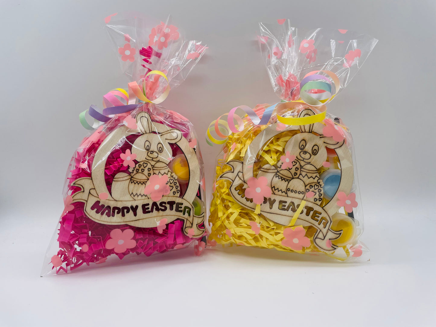 Happy Easter Wooden Shape Bag with 3 paints