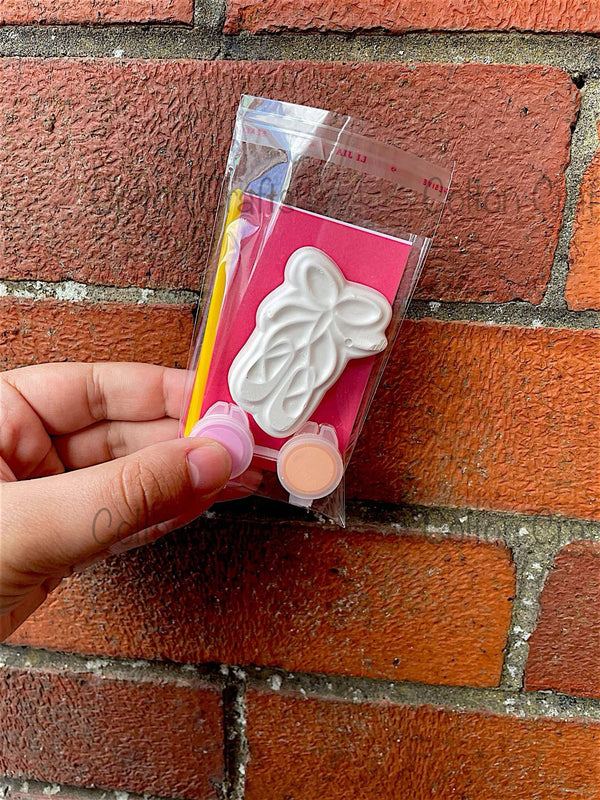 Ballet Shoes Party Bag with 2 paints each