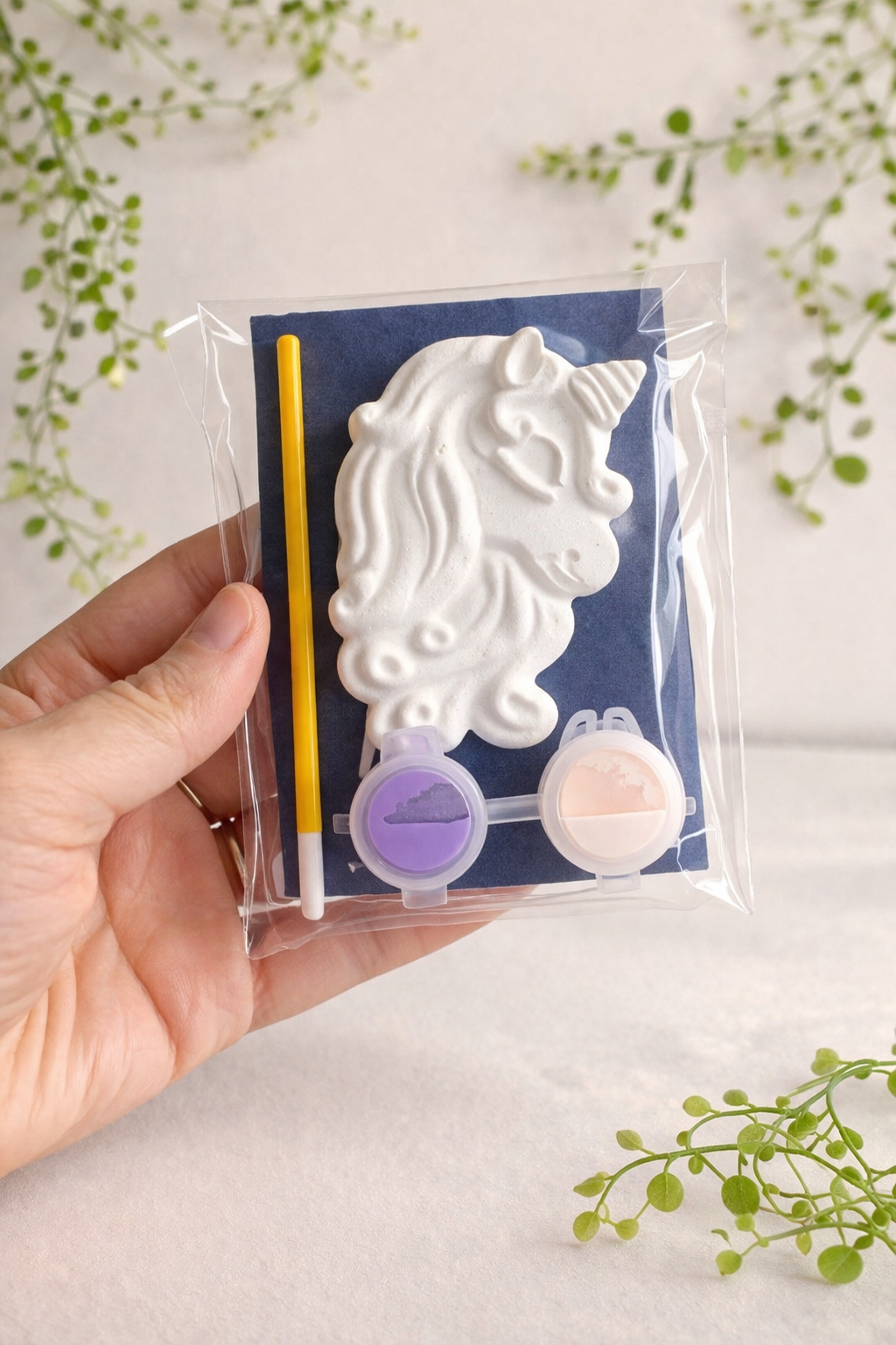 Detailed Unicorn Party Bag with 2 paints and brush each
