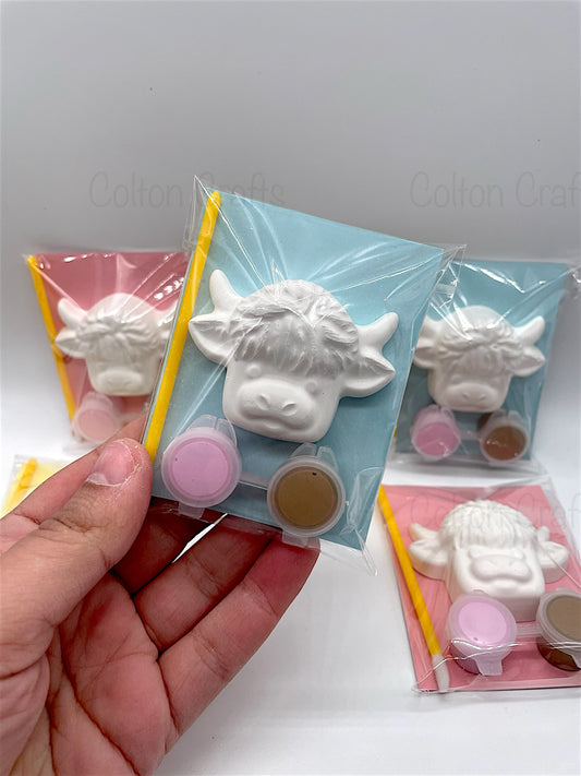 Highland Cow Head Party Bag with 2 paints