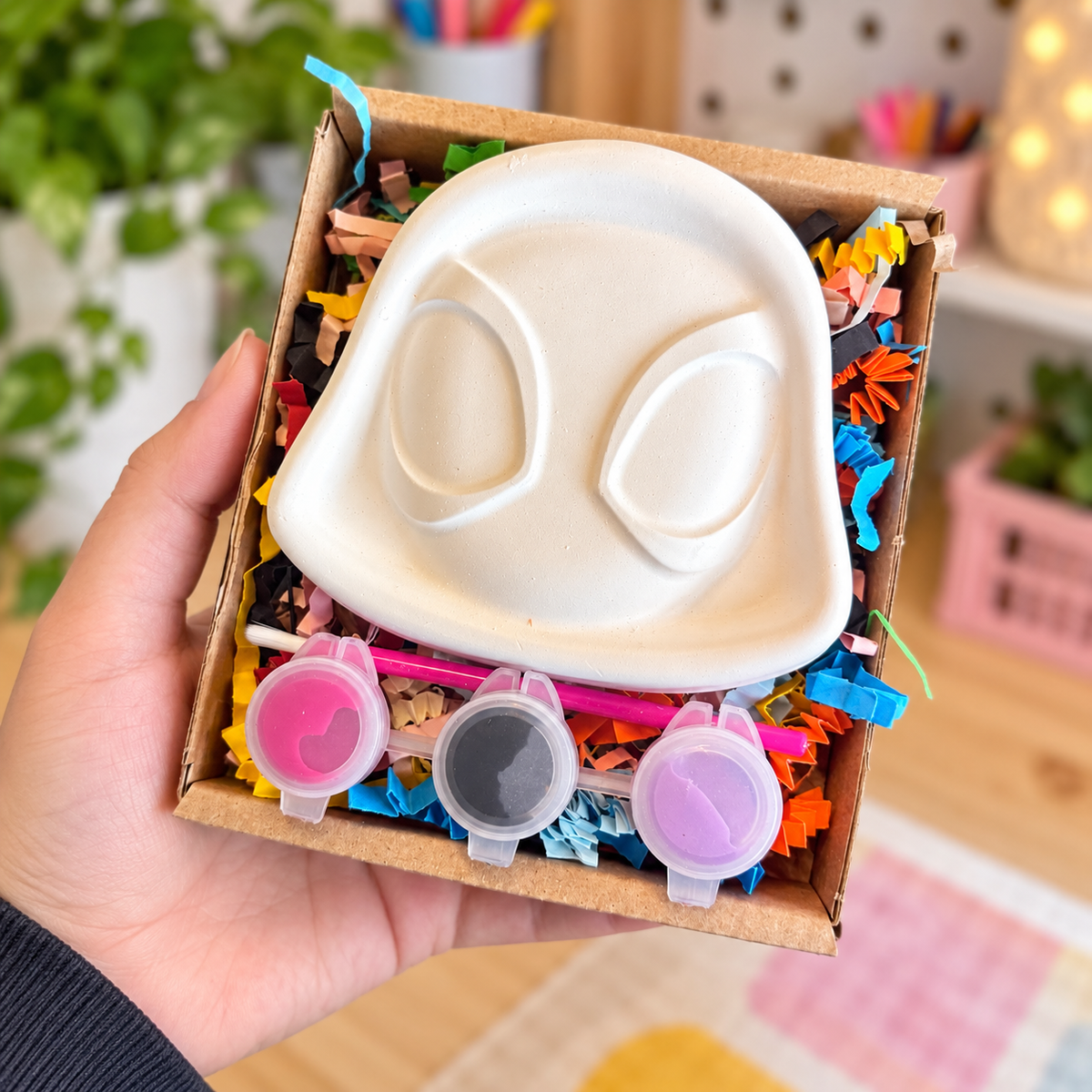 Girl Spider Hero Plaster Shape Box Kit with 3 paints & Brush