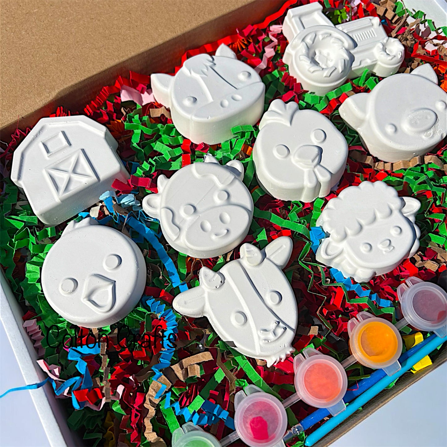 Small Farm Box Set with 9 shapes, 9 paints and brush. Magnet Option available