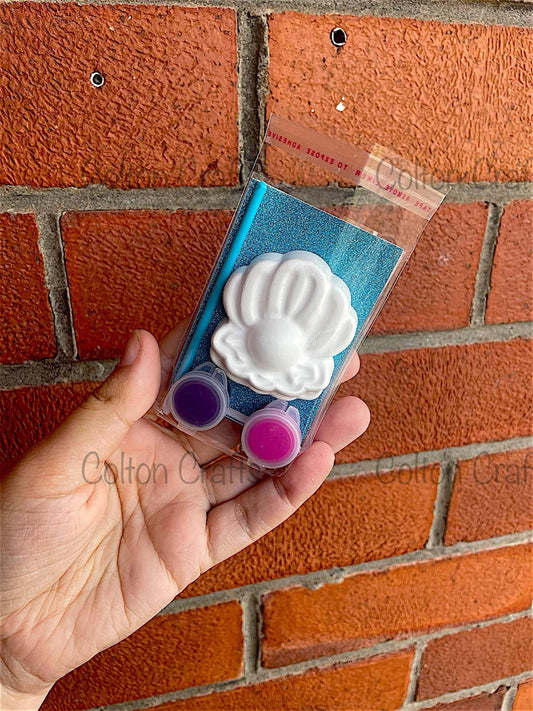 Oyster Shell with Pearl Party Bag with 2 paints each