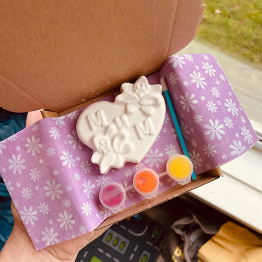 Mum Love Heart Paint Craft Kit with 3 paints - Mother's Day - Magnet Option available