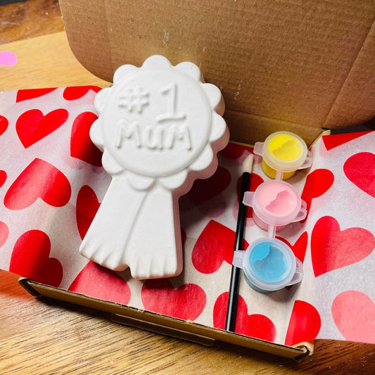 Number One Mum Badge Plaster Paint Kit Craft Kit with 3 paints