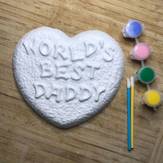 World's Best Daddy plaque with 4 paints - Hanging Option Available